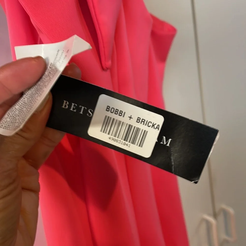 Betsy Adam gown - Picture 9 of 12